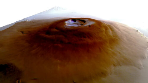 perspective_view_of_frosty_olympus_mons-1-500×281.jpg